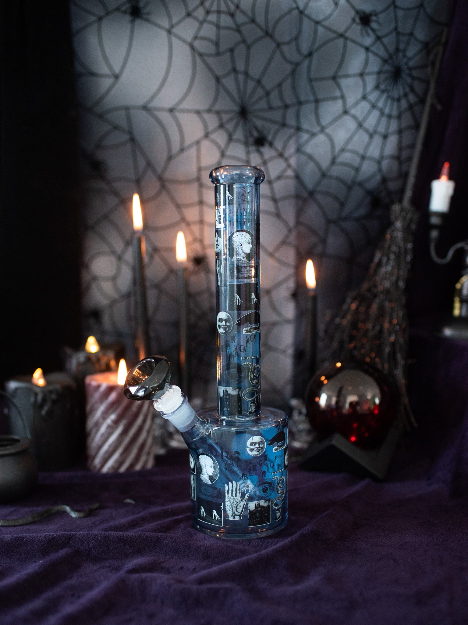 Dark Magic Bong