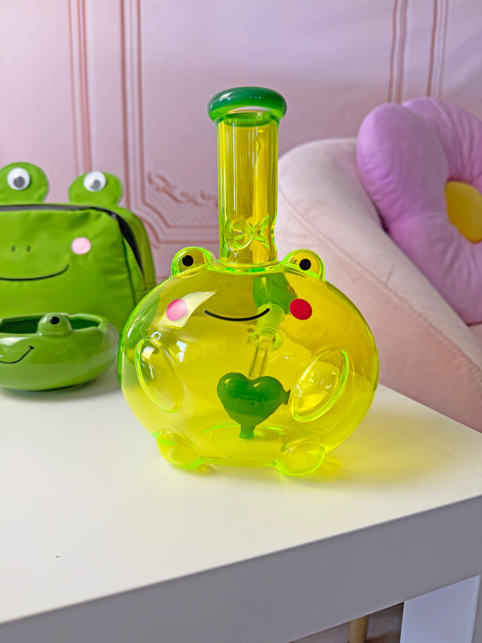 Ms. Frog, The Bong