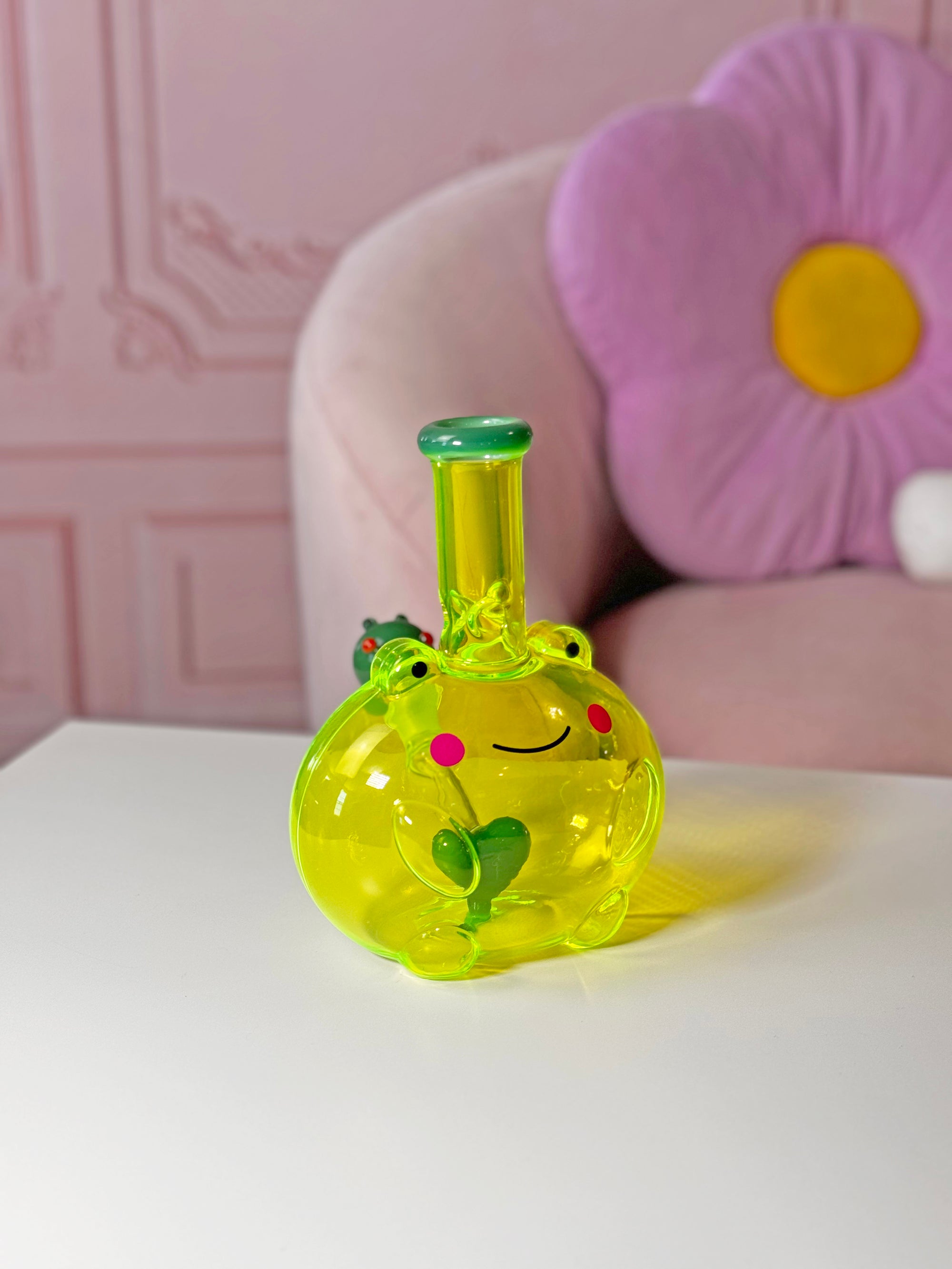 Ms. Frog, The Bong