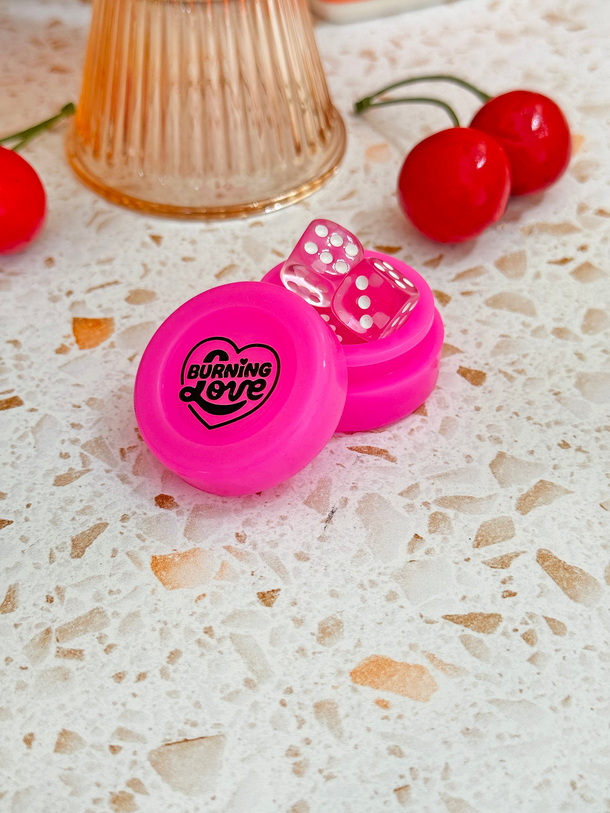 Burning Love silicone container