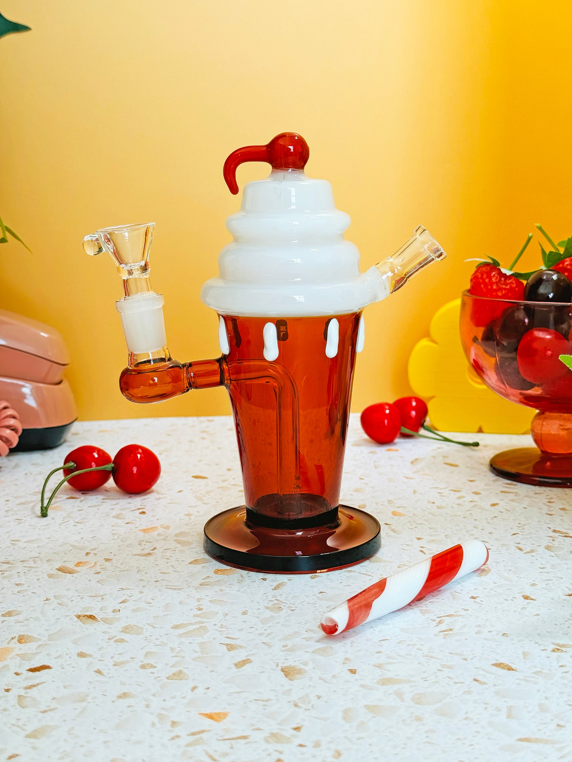 Cherry Shake Bong- amber