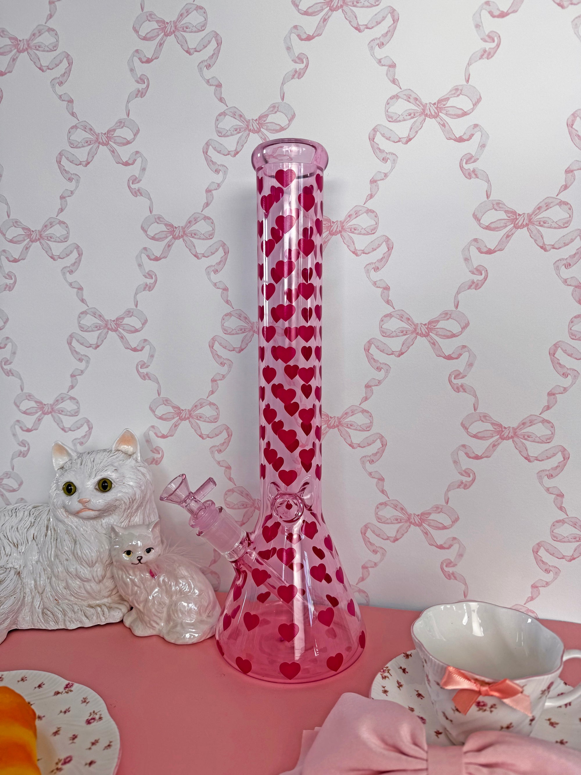 XL Heart Throb Beaker Bong