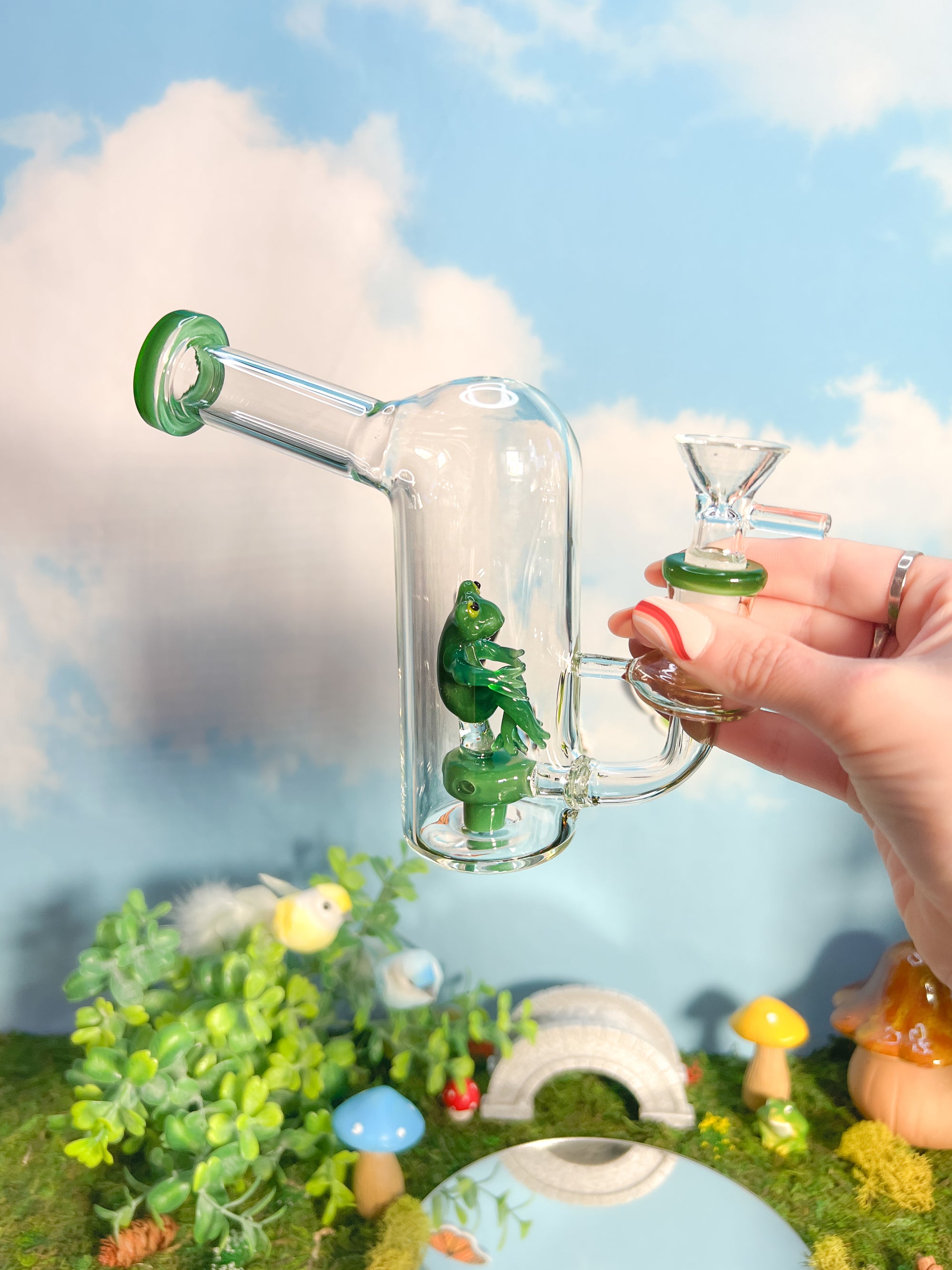 Froggy Bong