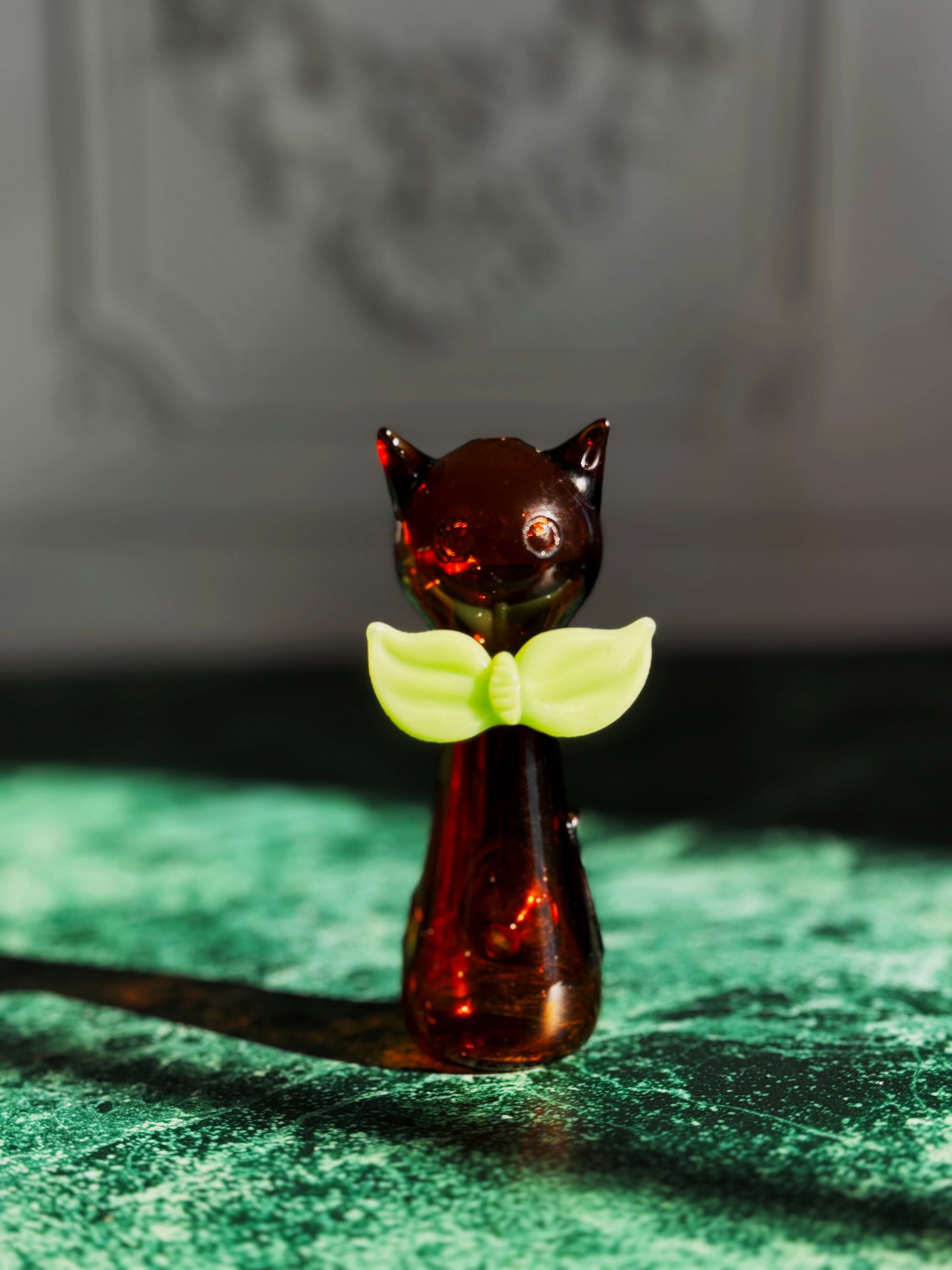 Coquette Cat Pipe- Amber