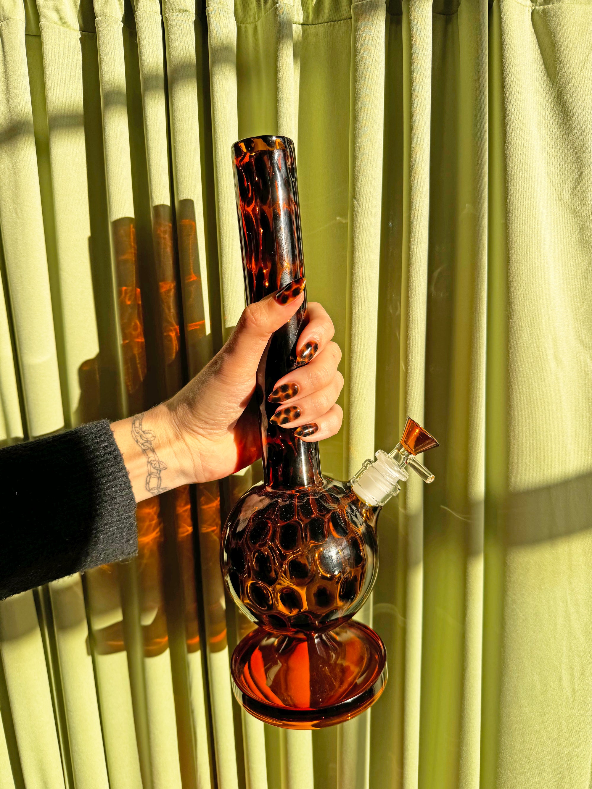 XL Tortoise Shell Bong