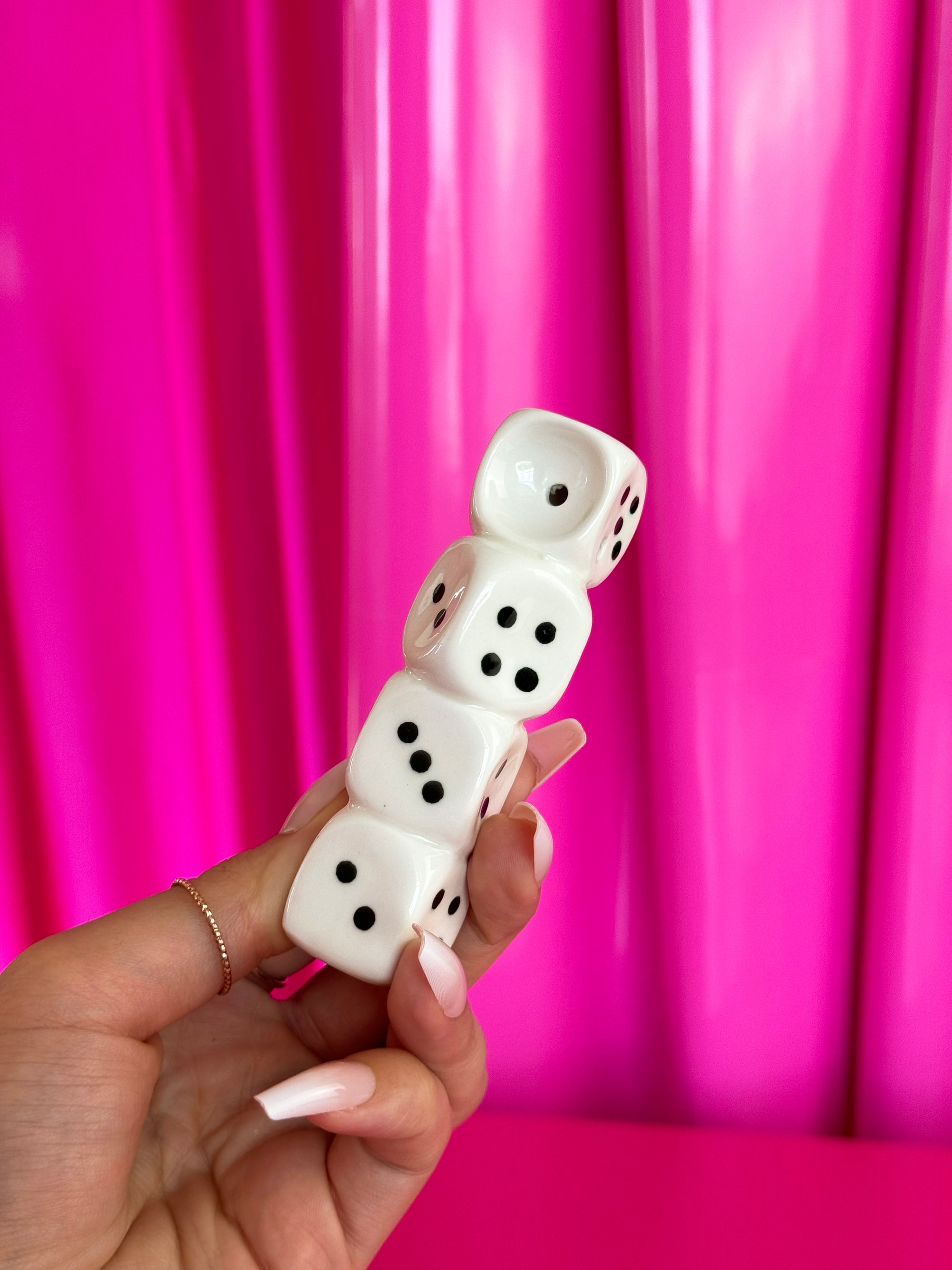 Ceramic Lucky Dice Pipe